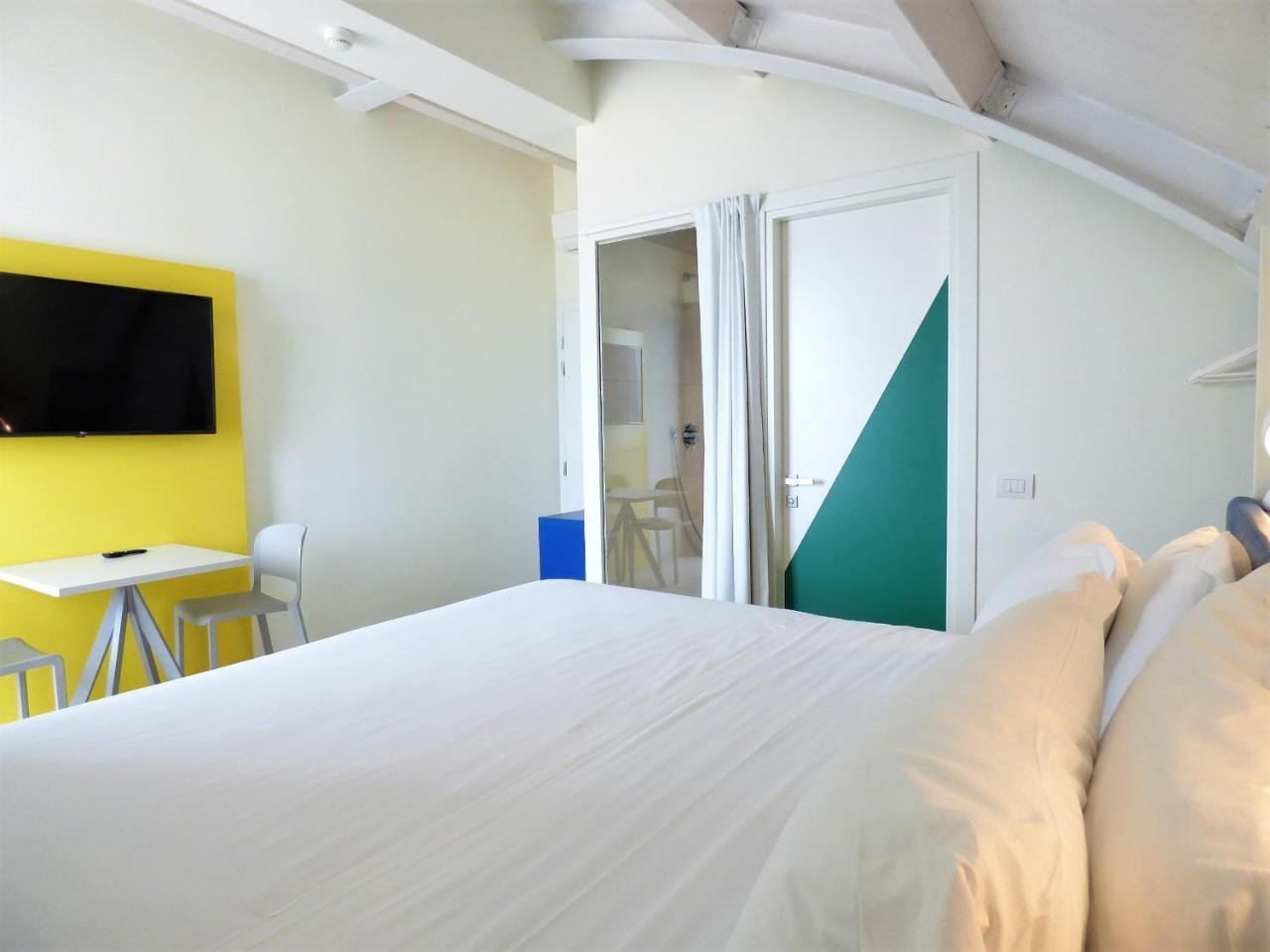 Hotel Trevi 벨레지아아지마리나 외부 사진
