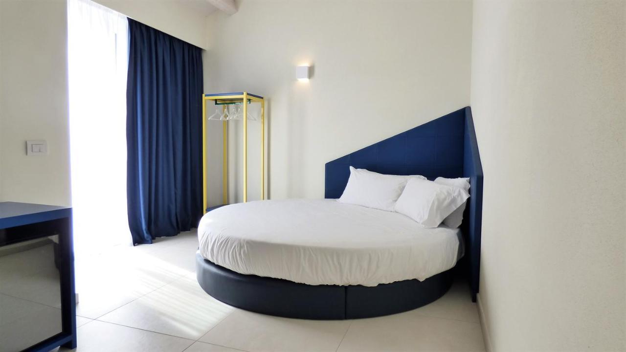 Hotel Trevi 벨레지아아지마리나 외부 사진