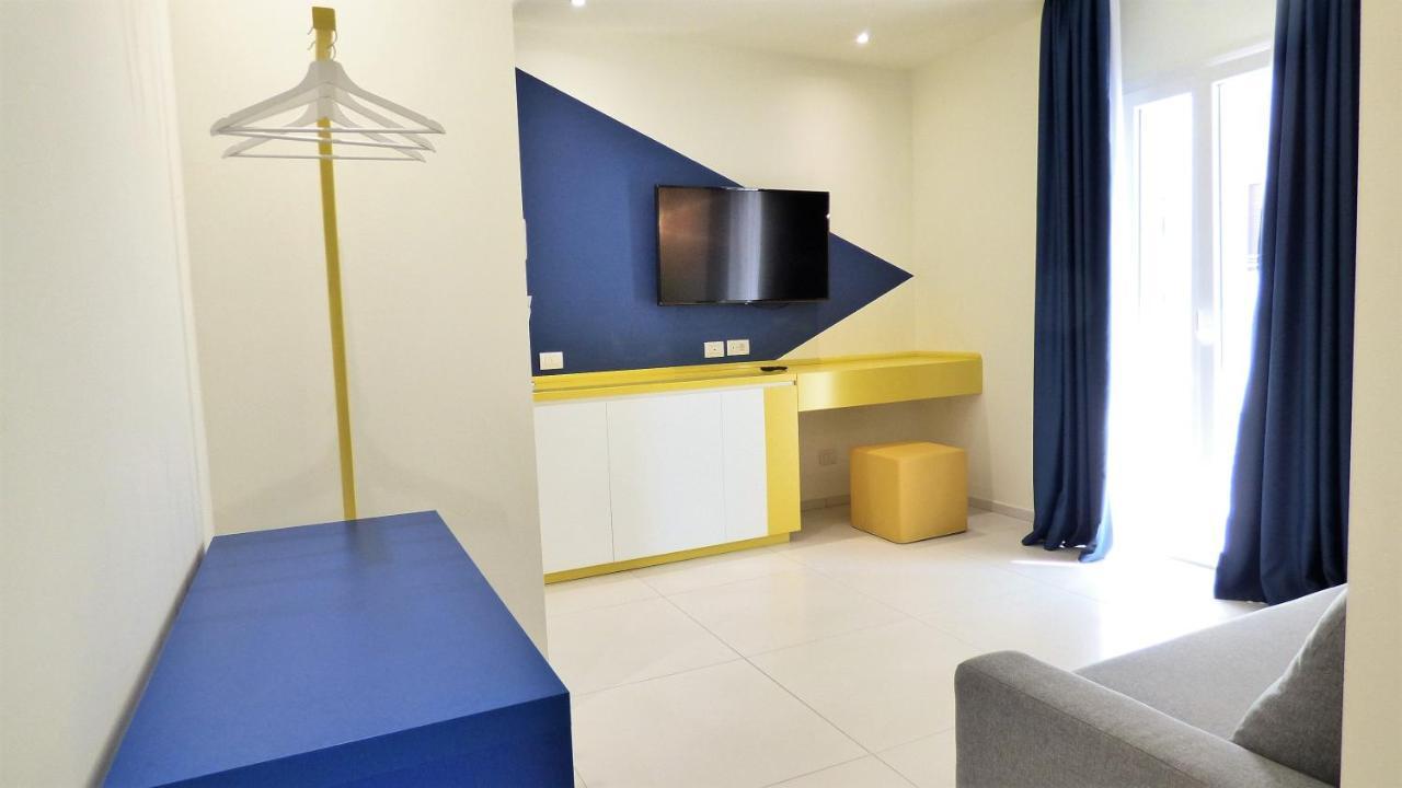 Hotel Trevi 벨레지아아지마리나 외부 사진